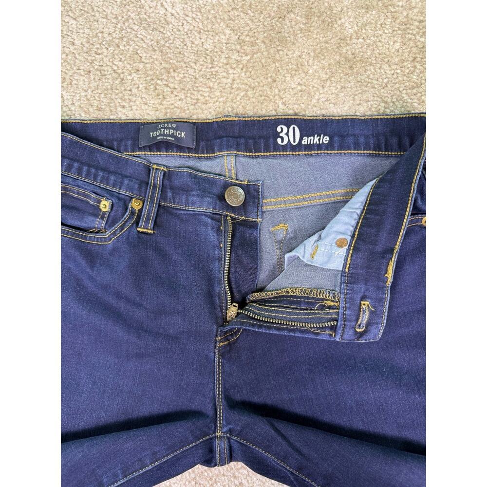J. Crew Toothpick Jeans Women size 30 Blue Mid Rise Dark Wash Tapered Leg D742 - Picture 3 of 13
